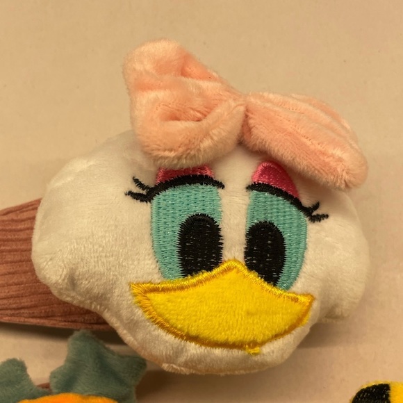 Bundle of 10 Jumbo Plush Hair Clips 30% off Bundles ☘️ - Picture 4 of 12